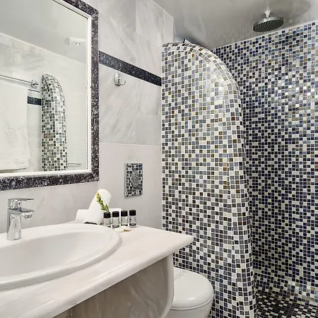 Merovigliosso 3* Imerovigli (Santorini)