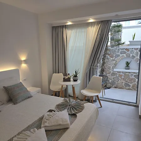 Ξενοδοχείο Merovigliosso 3*