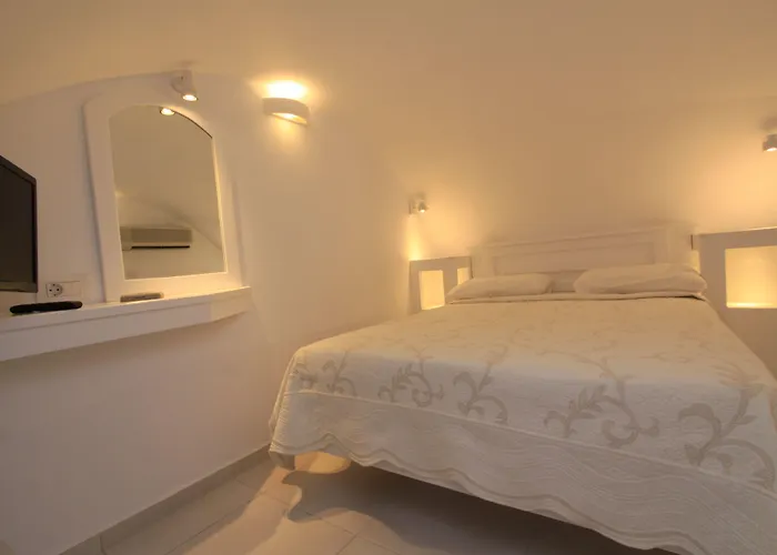Merovigliosso Hotel Imerovigli (Santorini)