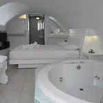 Merovigliosso Hotel Imerovígli