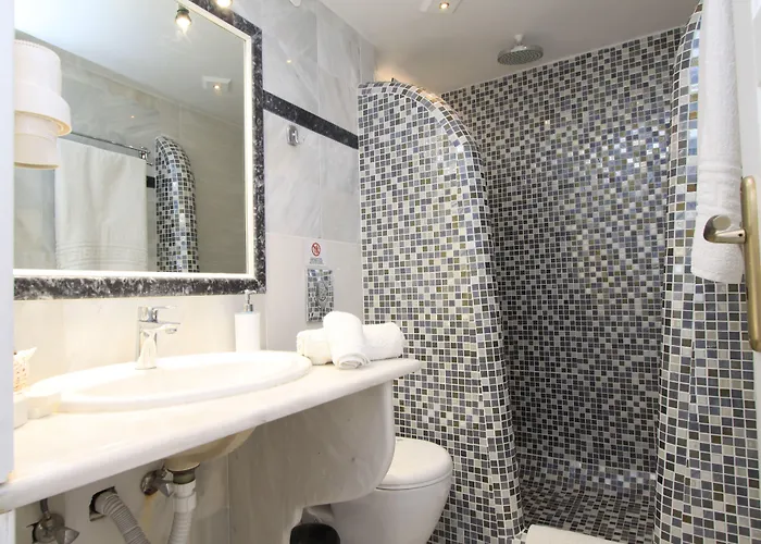 فندق Merovigliosso 3*